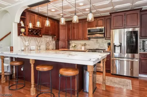 Kitchen - 27 Joan St, Wayne, NJ 07470 photo 1 of 2