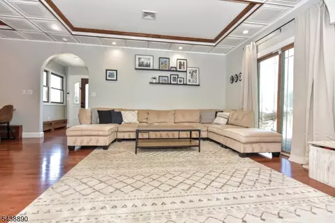 Living - 27 Joan St, Wayne, NJ 07470 photo 1 of 2