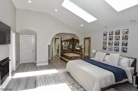 Bedroom - 27 Joan St, Wayne, NJ 07470 photo 2 of 5
