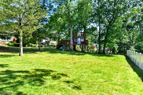 Exterior - 27 Joan St, Wayne, NJ 07470 photo 8 of 9