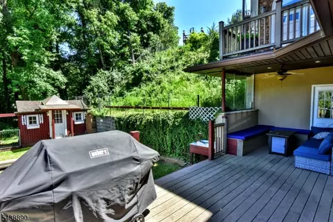 Exterior - 27 Joan St, Wayne, NJ 07470 photo 4 of 9