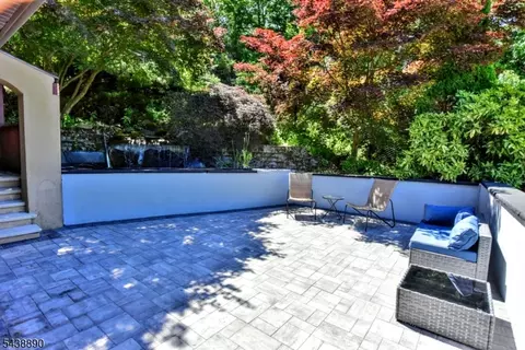 Exterior - 27 Joan St, Wayne, NJ 07470 photo 2 of 9