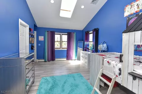 Bedroom - 27 Joan St, Wayne, NJ 07470 photo 5 of 5