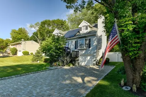 24 Shore Rd, Green Twp, NJ 07821