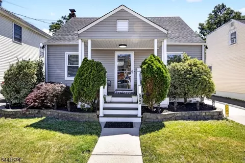 523 Harrison Pl, Linden, NJ 07036