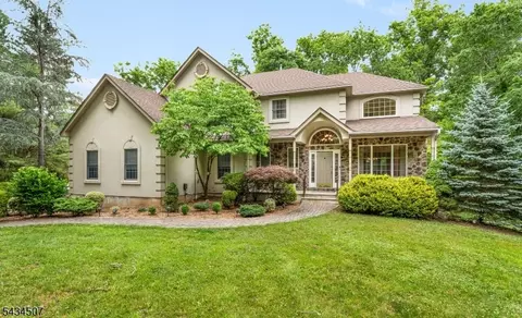 36 King George Rd, Warren, NJ 07059