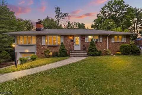 63 Valley Rd, Butler, NJ 07405