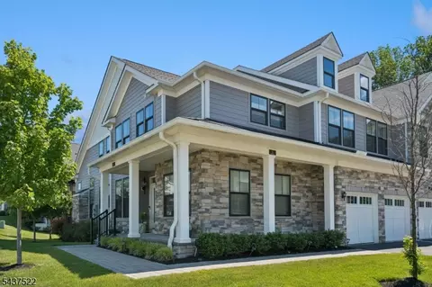 1 Beacon Pl, Warren, NJ 07059