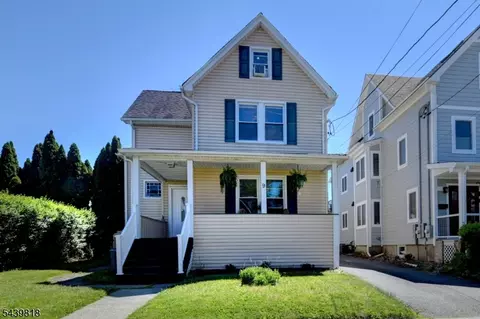 9 Walnut St, Little Falls Twp, NJ 07424