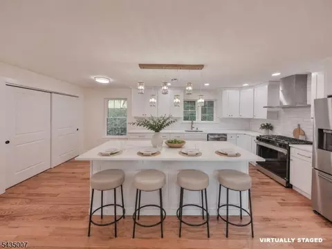 90 Chestnut St, Morristown, NJ 07960