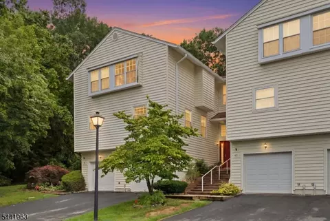 45 Rhea Run, Newton, NJ 07860