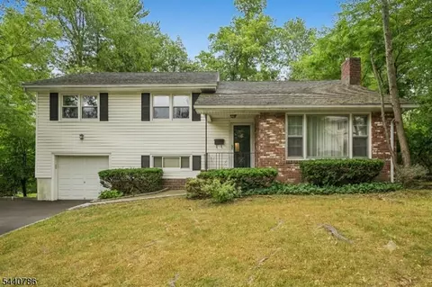 3 Shelley Ter, West Orange, NJ 07052