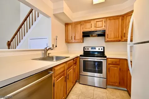 4 Cedar Ct, Bedminster, NJ 07921 photo 6