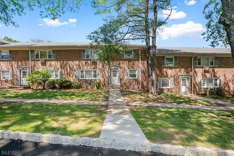 41 Wedgewood Dr UNIT 118, Verona, NJ 07044