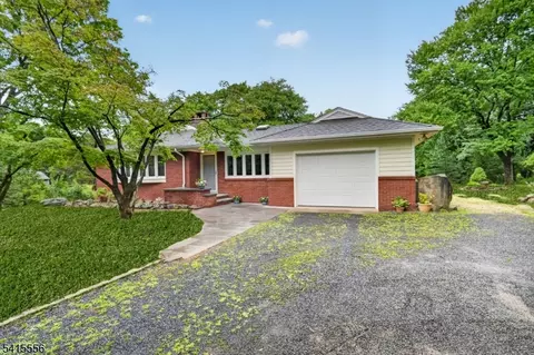 285 Opossum Rd, Skillman, NJ 08558