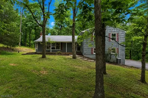 200 Hockenbury Rd, Hillsborough, NJ 08844