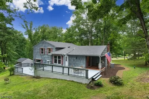 200 Hockenbury Rd, Hillsborough, NJ 08844