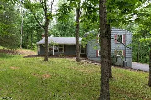 200 Hockenbury Rd, Hillsborough, NJ 08844