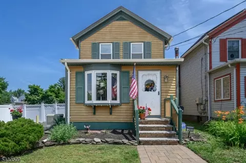 202 Grove St, North Plainfield, NJ 07060