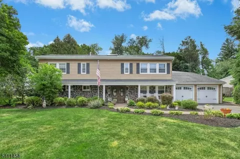 1179 Blazo Ter, Mountainside, NJ 07092