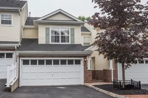 2404 Vantage Ct, Denville, NJ 07834