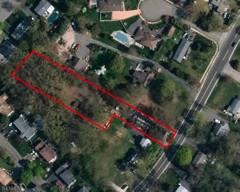 107 Hanover Rd, East Hanover Twp, NJ 07936
