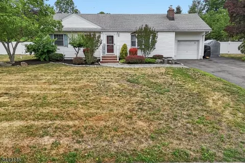 49 Pancake Hollow Dr, Wayne, NJ 07470