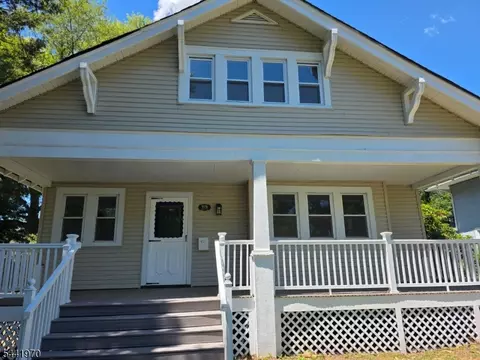 Exterior - 978 Kenyon Ave, Plainfield, NJ 07060 photo 2 of 4