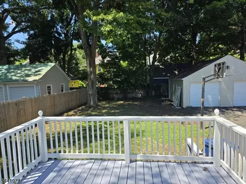 Exterior - 978 Kenyon Ave, Plainfield, NJ 07060 photo 4 of 4