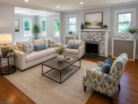 Living - 978 Kenyon Ave, Plainfield, NJ 07060 photo 5 of 5