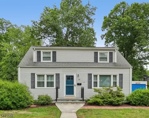 26 Maclennon Pl, Fanwood, NJ 07023