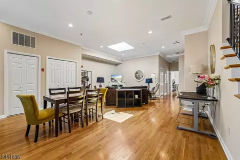 128-130 Jackson St #4A, Hoboken, NJ 07030