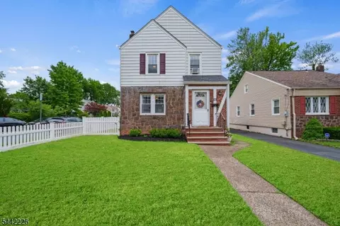 2 High St, Bloomfield, NJ 07003