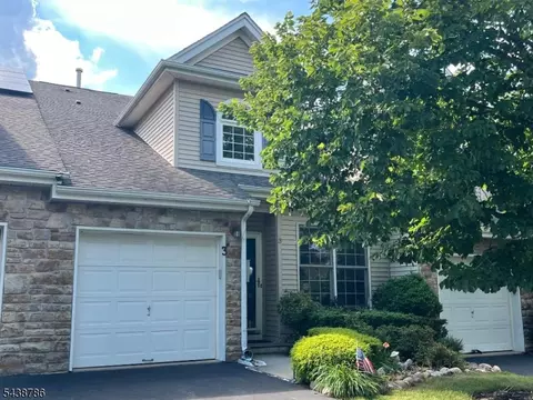 3 Silcox Pl, Somerset, NJ 08873