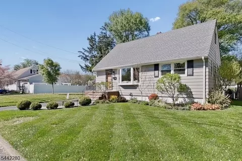 49 Parkway, Little Falls Twp, NJ 07424
