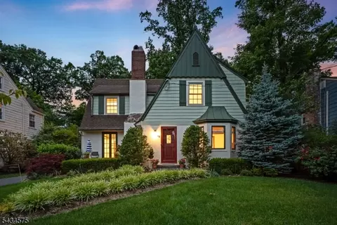 35 Woodland Rd, Short Hills, NJ 07078