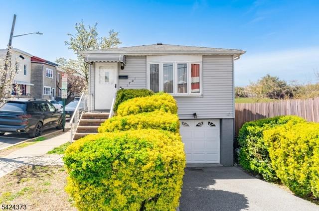 1701 79th St, North Bergen, NJ 07047