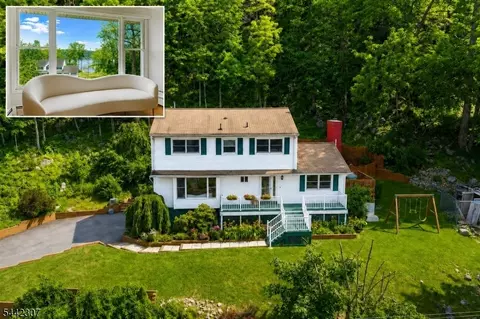 629 W Shore Trl, Sparta, NJ 07871