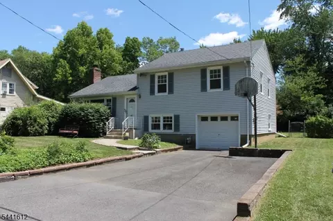 23 House Rd, Morristown, NJ 07960