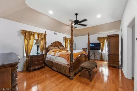 Bedroom - 72 Doby Rd, Randolph Twp, NJ 07945 photo 1 of 4