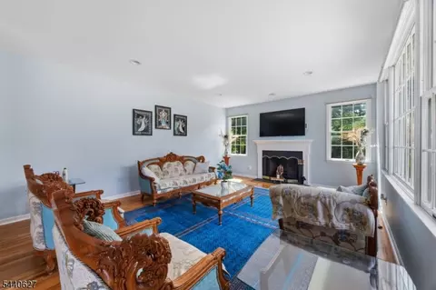 Living - 72 Doby Rd, Randolph Twp, NJ 07945 photo 2 of 2