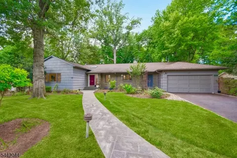 621 Mountain Dr, South Orange Village, NJ 07079