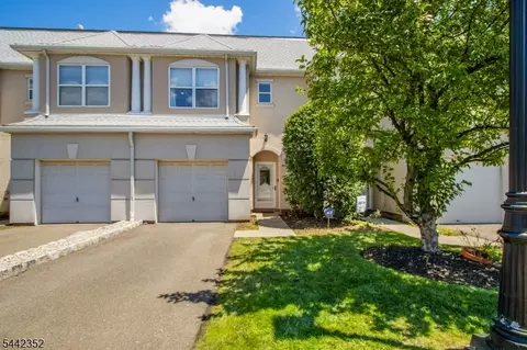 8023 Brittany Dr, Wayne, NJ 07470