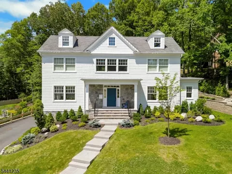61 Slayton Dr, Short Hills, NJ 07078