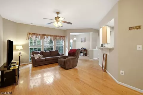4 Steele Pl #C, Hillsborough, NJ 08844