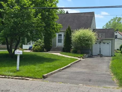 31 Commonwealth Ave, New Providence, NJ 07974