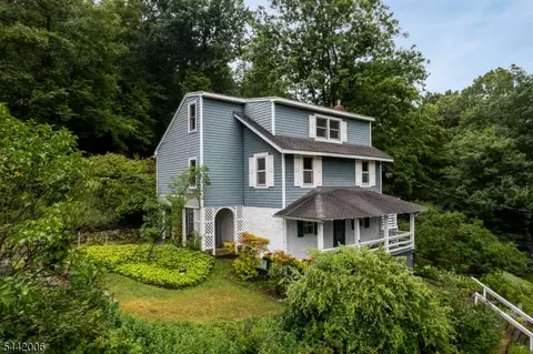 271 W Valley Brook Rd, Califon, NJ 07830