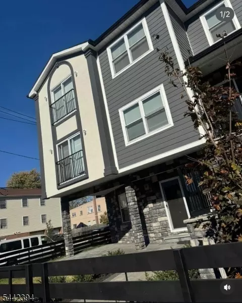461 1st Ave, Elizabeth City, NJ 07206