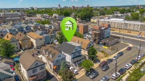 946 Emma St, Elizabeth, NJ 07201