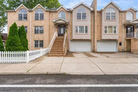 640 Riverside Ave, Lyndhurst, NJ 07071